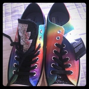 NEW custom converse - PRIDE edition